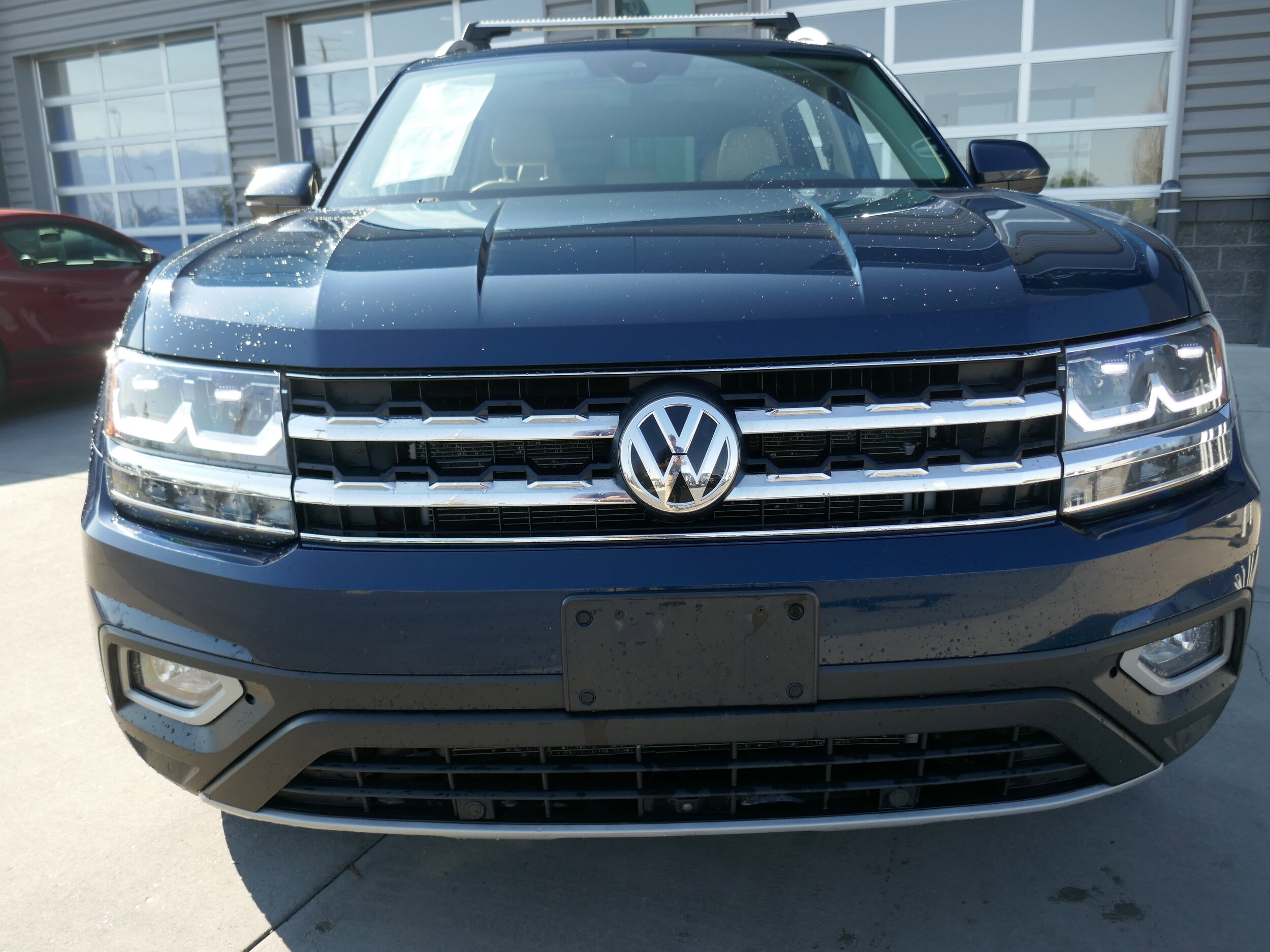 2018 Volkswagen Atlas V6 SEL Premium photo 2