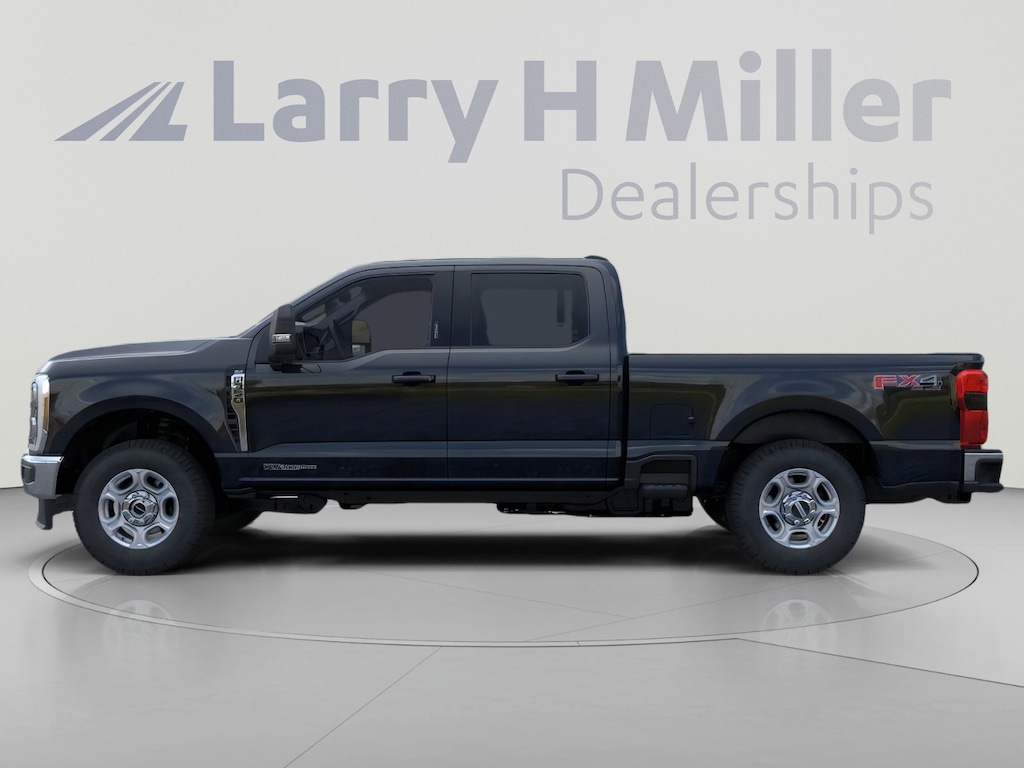 New 2026 Ford Super Duty F-350 SRW XLT 4WD Crew Cab 6-3/4' Box V8 Engine