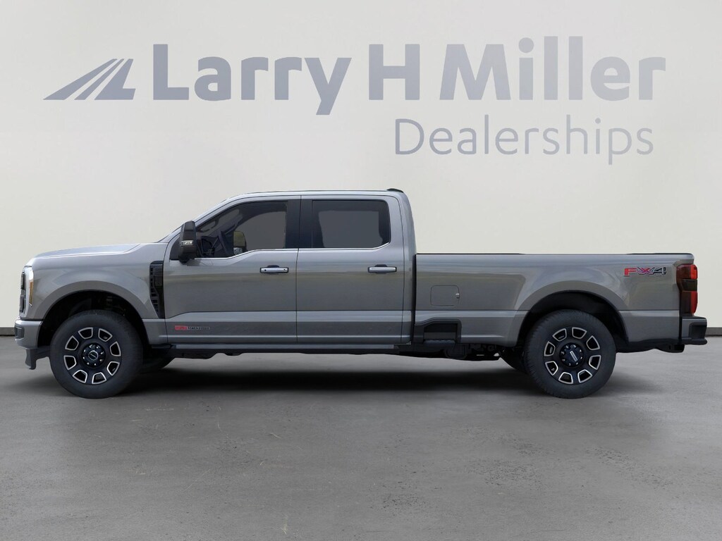 New 2026 Ford Super Duty F-350 SRW Platinum 4WD Crew Cab 6-3/4' Box V8 Engine