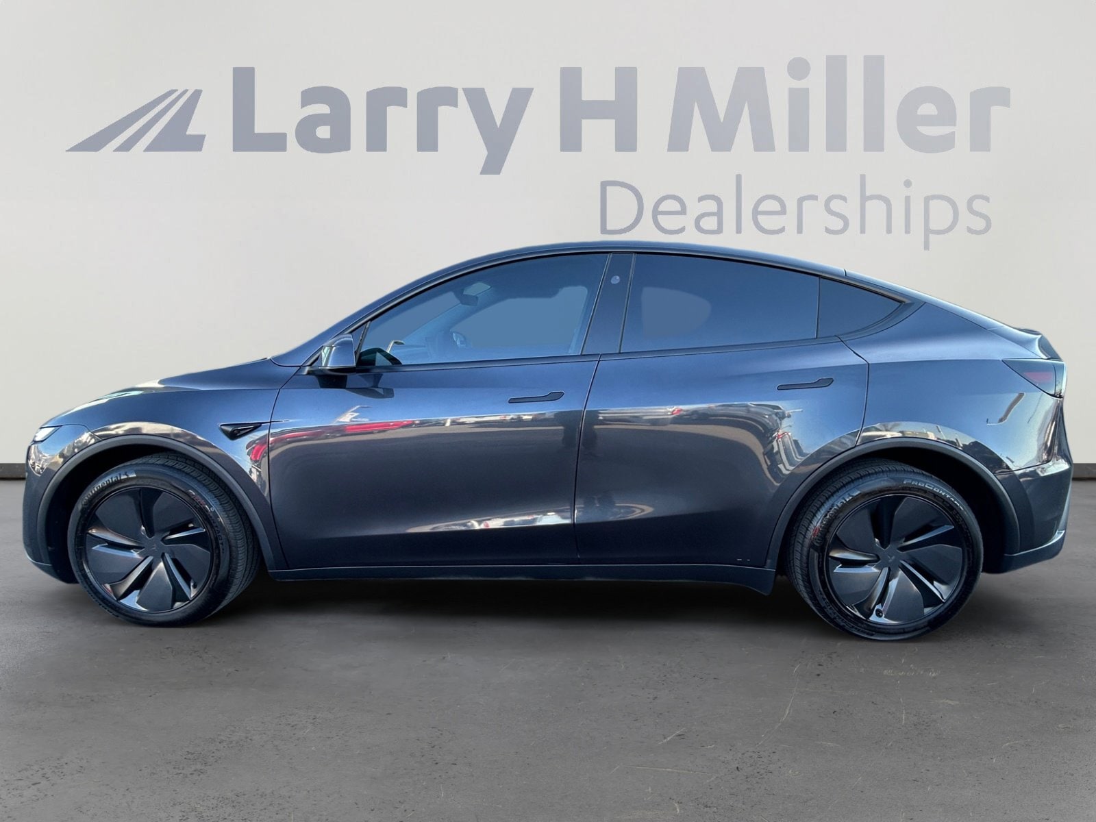 Used 2026 Tesla Model Y Long Range with VIN 7SAYGDEE4TF363422 for sale in Draper, UT