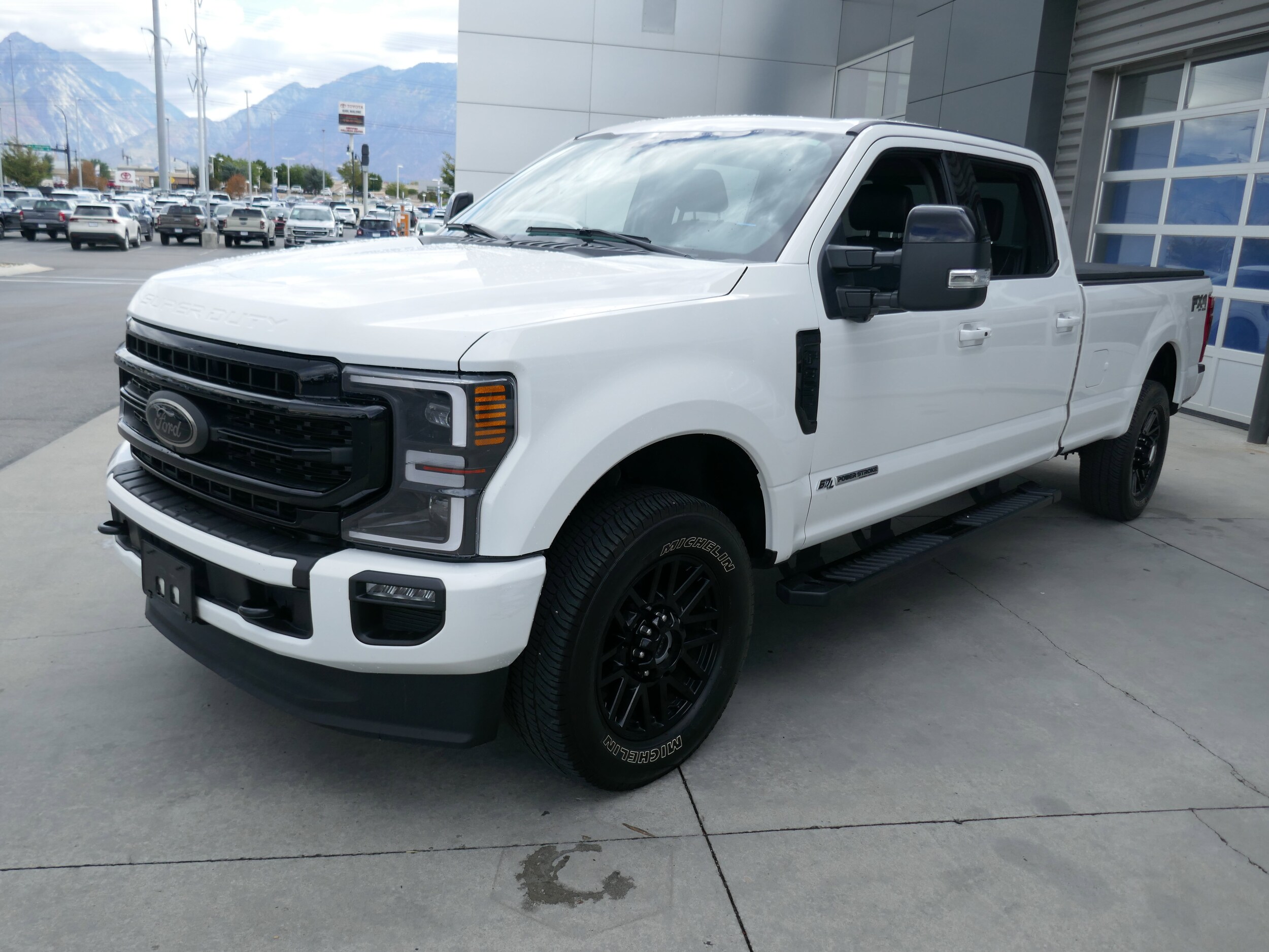 2020 Ford F-350 Lariat photo 4