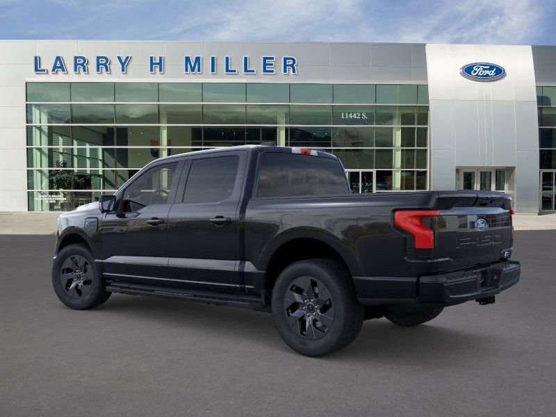 2025 Ford F-150 Lightning photo 5