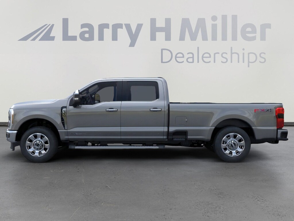 New 2026 Ford Super Duty F-350 SRW LARIAT 4WD Crew Cab 8' Box V8 Engine