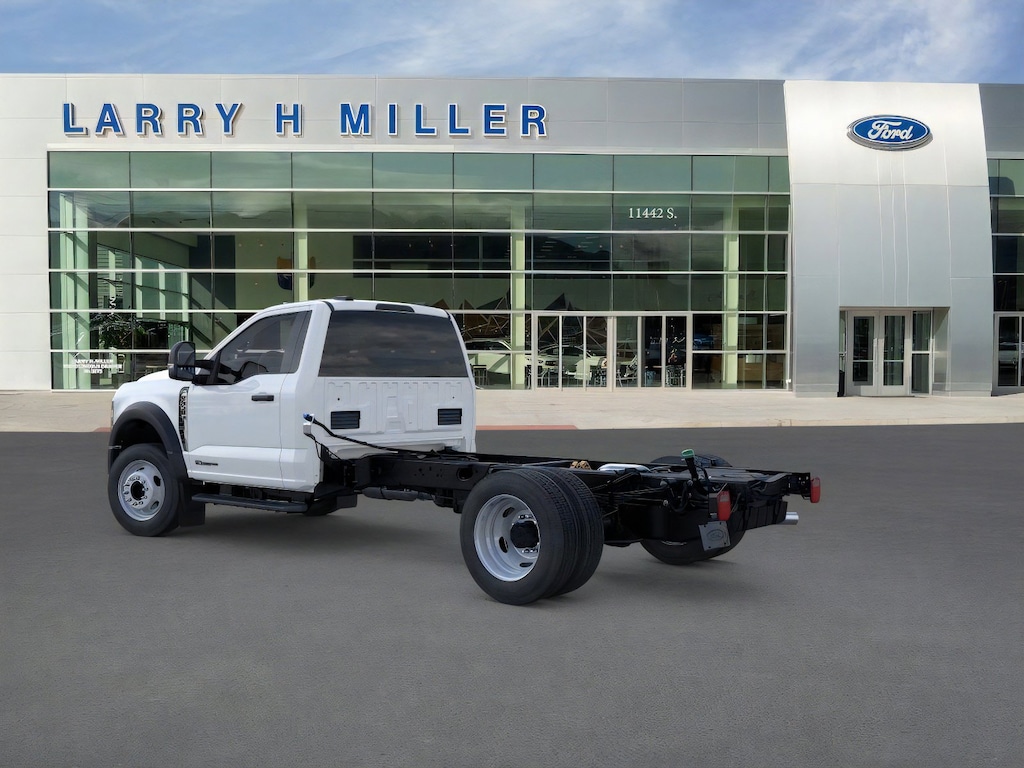 New 2025 Ford Super Duty F-550 DRW XL 4X4 CHASSIS CAB DRW/169 V8 Engine