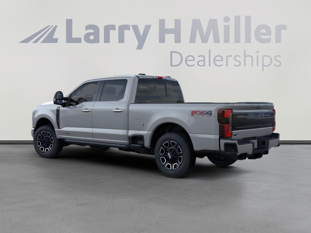 New 2026 Ford Super Duty F-350 SRW Platinum 4WD Crew Cab 6-3/4' Box V8 Engine