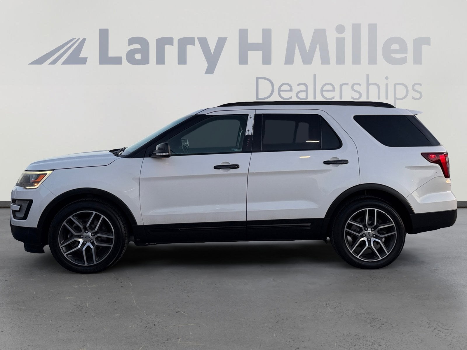 Used 2017 Ford Explorer Sport with VIN 1FM5K8GT4HGA69447 for sale in Draper, UT