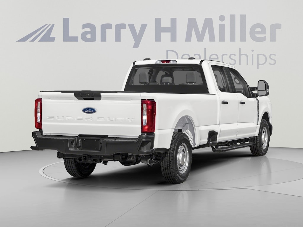 New 2026 Ford Super Duty F-250 SRW XL 4WD Crew Cab 8' Box V8 Engine