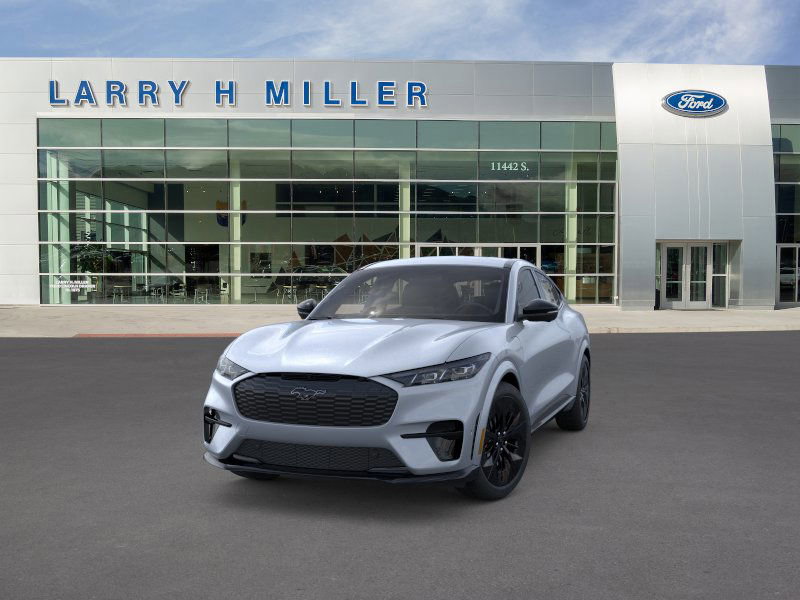 2025 Ford Mustang Mach-E GT photo 2