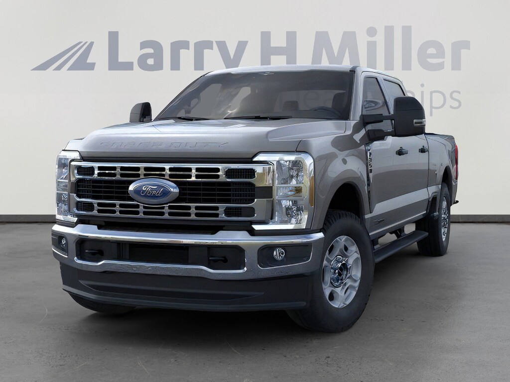 New 2026 Ford Super Duty F-350 SRW XLT 4WD Crew Cab 6-3/4' Box V8 Engine
