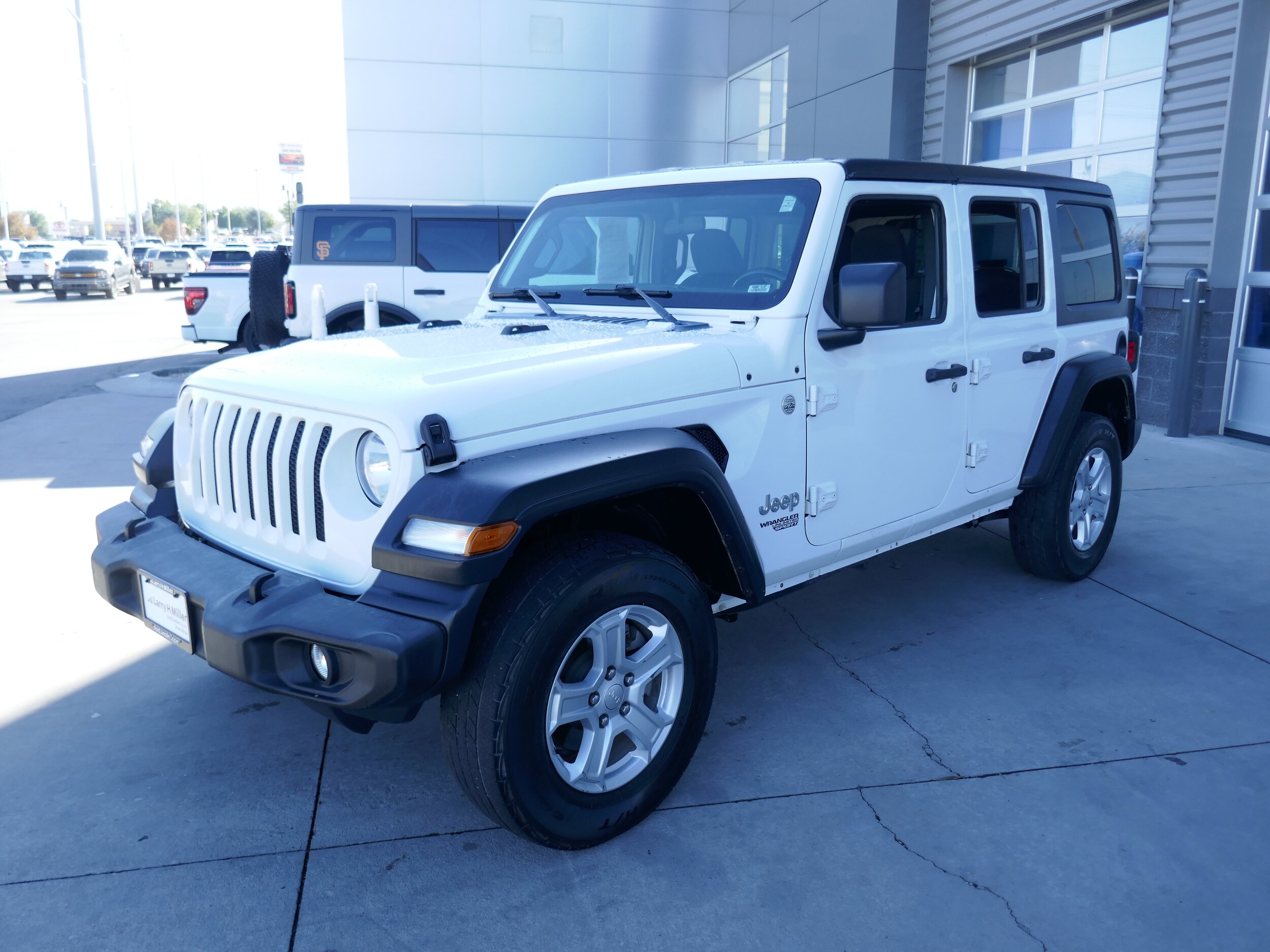 2019 Jeep Wrangler Unlimited Sport S photo 4