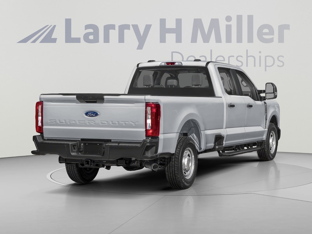 New 2027 Ford Super Duty F-250 SRW XLT 4WD Crew Cab 8' Box V8 Engine