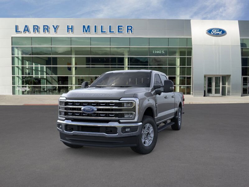 2026 Ford F-350 XLT photo 2