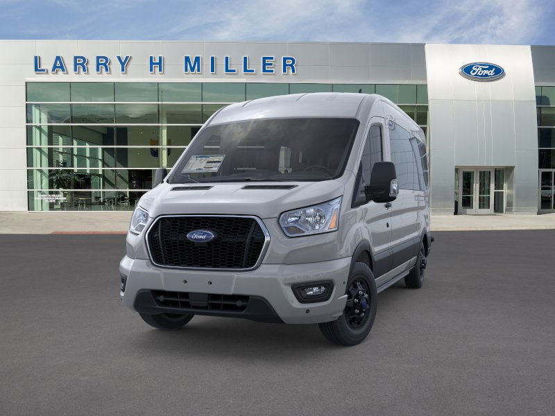 2025 Ford Transit Passenger XLT photo 2