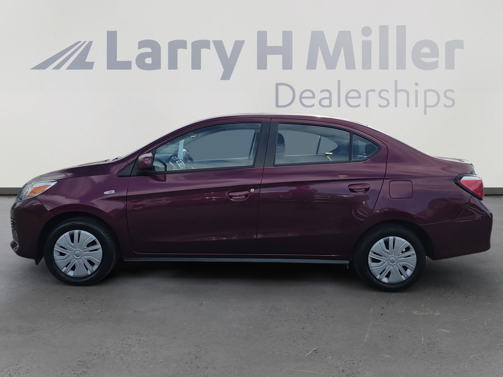 2022 Mitsubishi Mirage G4 Black Edition photo 2