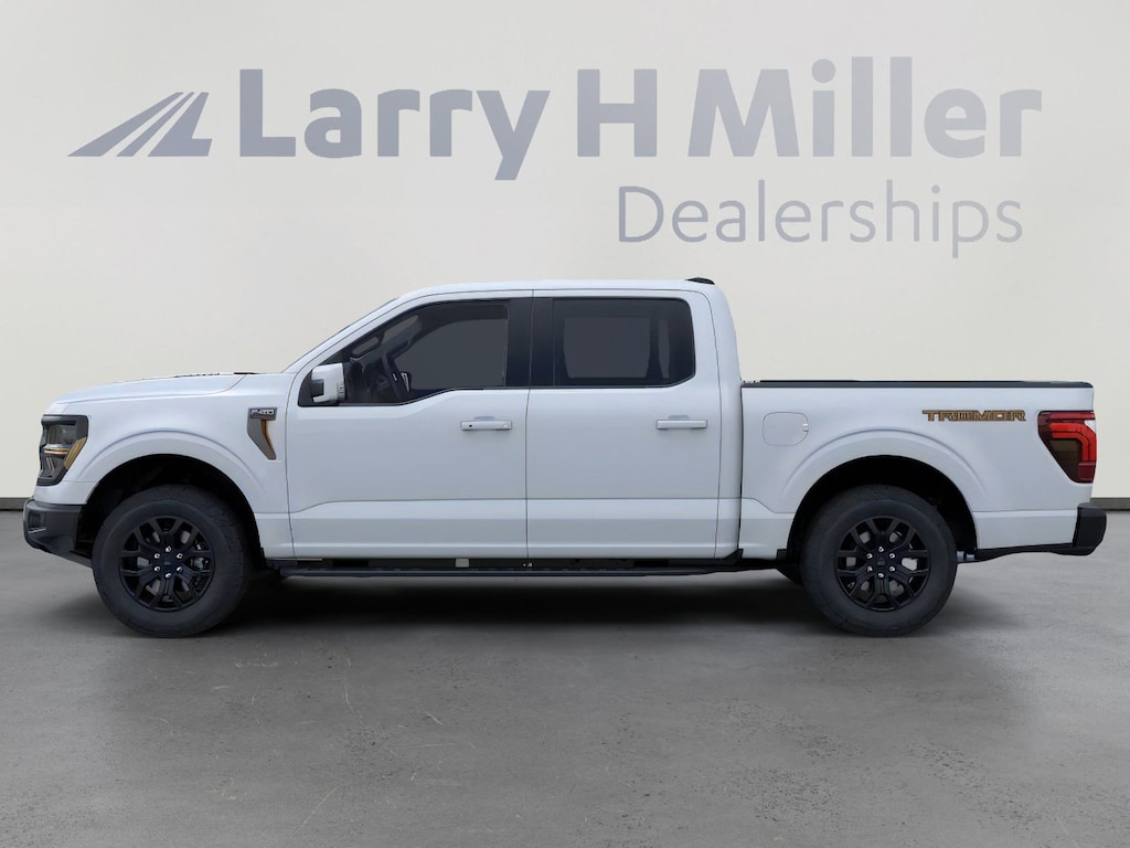 New 2025 Ford F-150 Tremor 4WD SuperCrew 5-1/2' Box V8 Engine