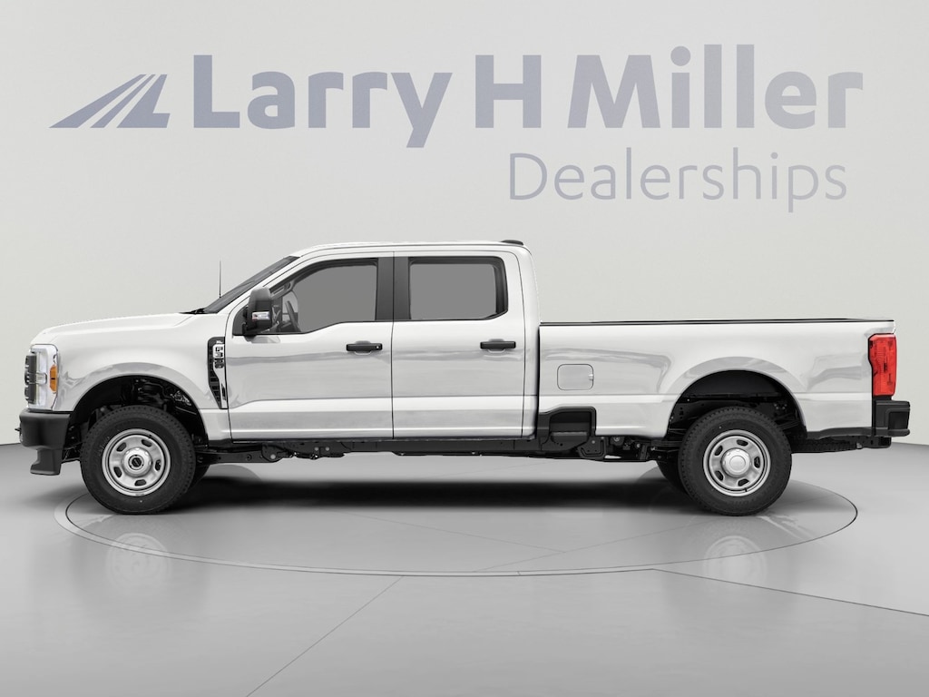 New 2024 Ford Super Duty F-350 SRW XL 4WD Crew Cab 8' Box V8 Engine