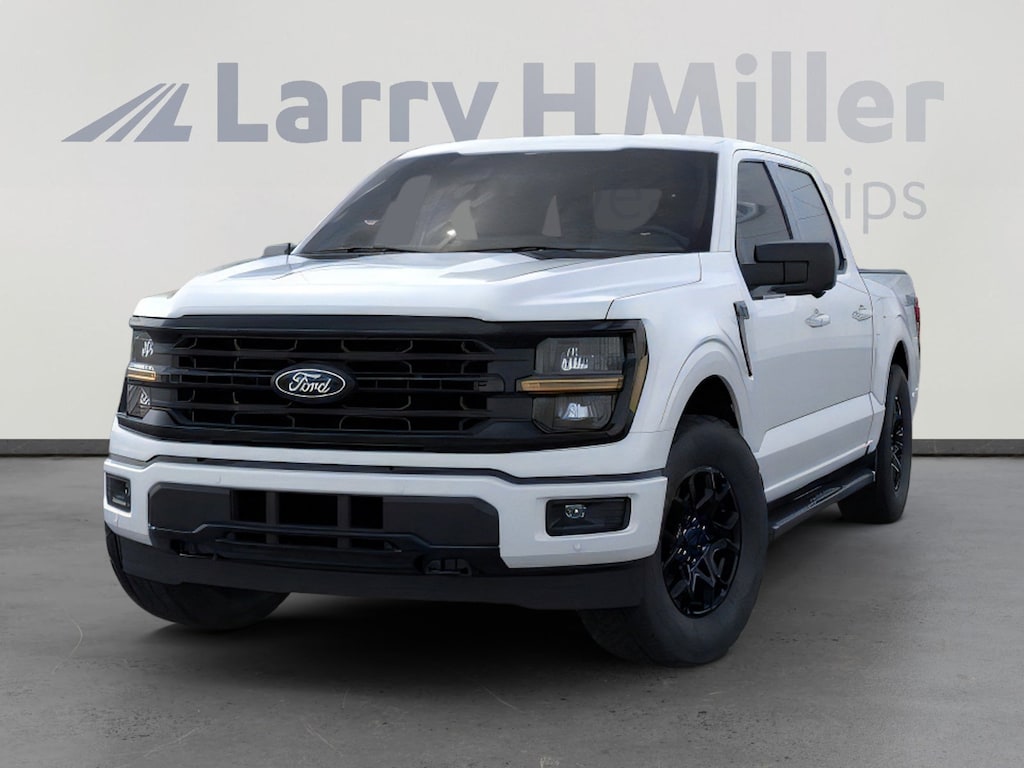 New 2025 Ford F-150 XLT 4WD SuperCrew 5-1/2' Box V6 Engine