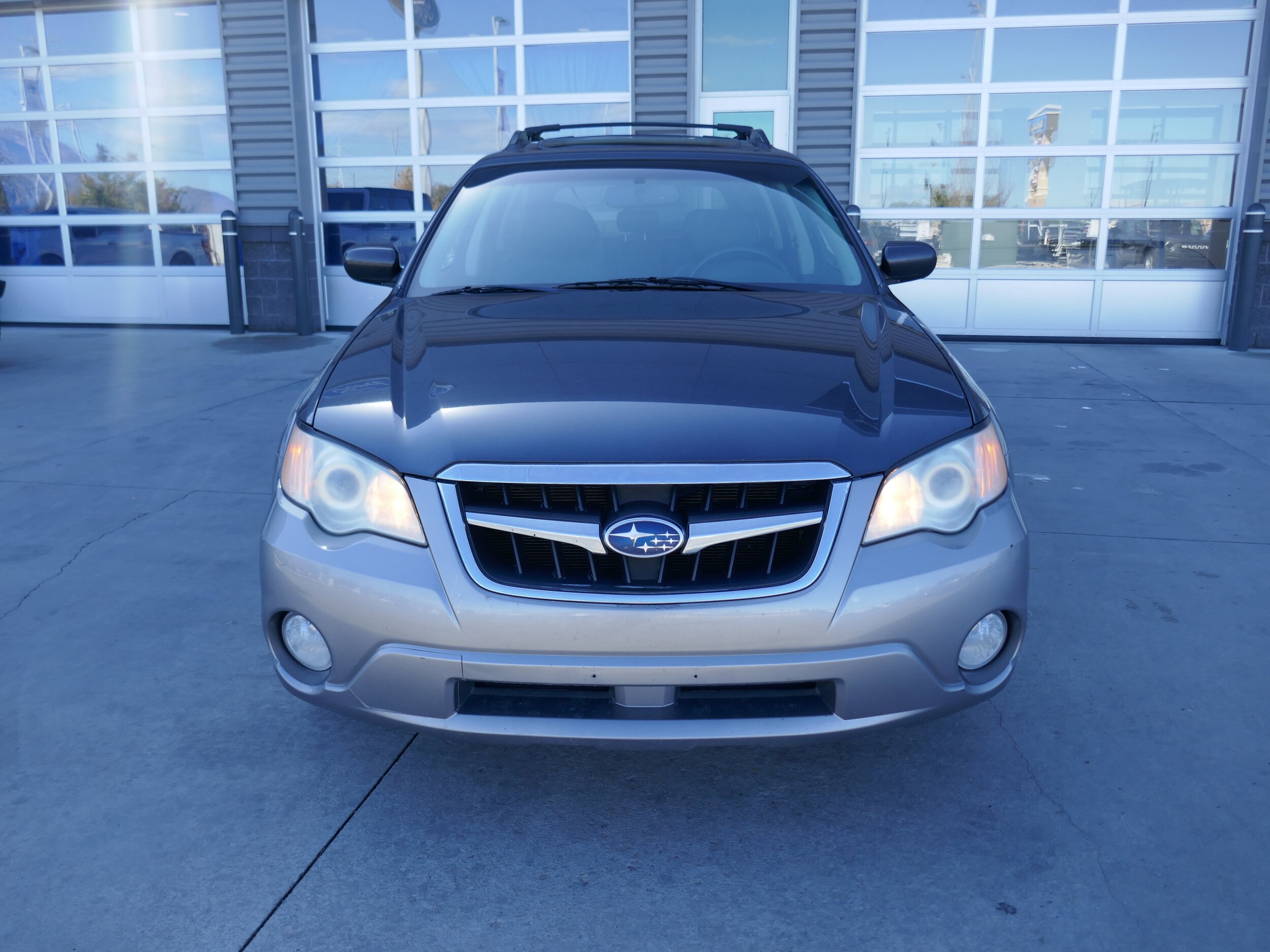 2009 Subaru Outback photo 2