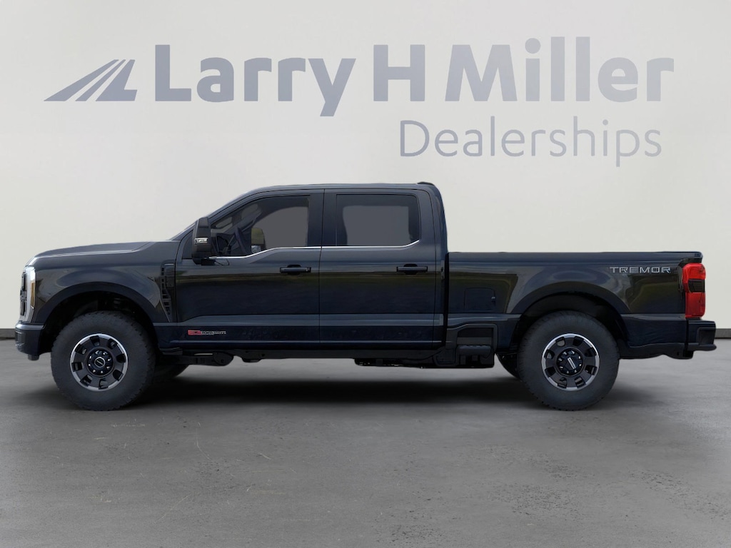 New 2026 Ford Super Duty F-350 SRW LARIAT 4WD Crew Cab 6-3/4' Box V8 Engine