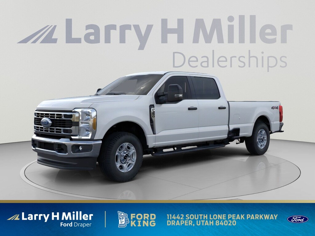 New 2026 Ford Super Duty F-350 SRW XLT 4WD Crew Cab 8' Box V8 Engine