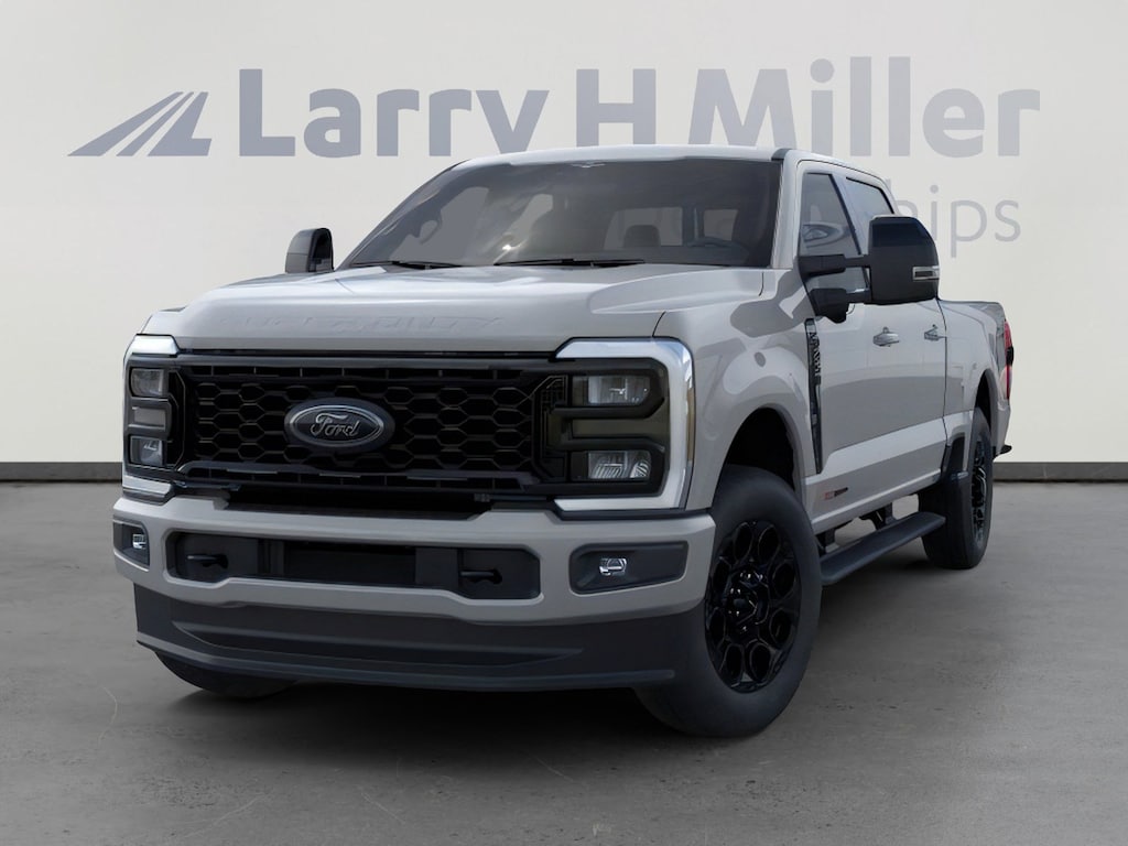 New 2026 Ford Super Duty F-350 SRW LARIAT 4WD Crew Cab 6-3/4' Box V8 Engine