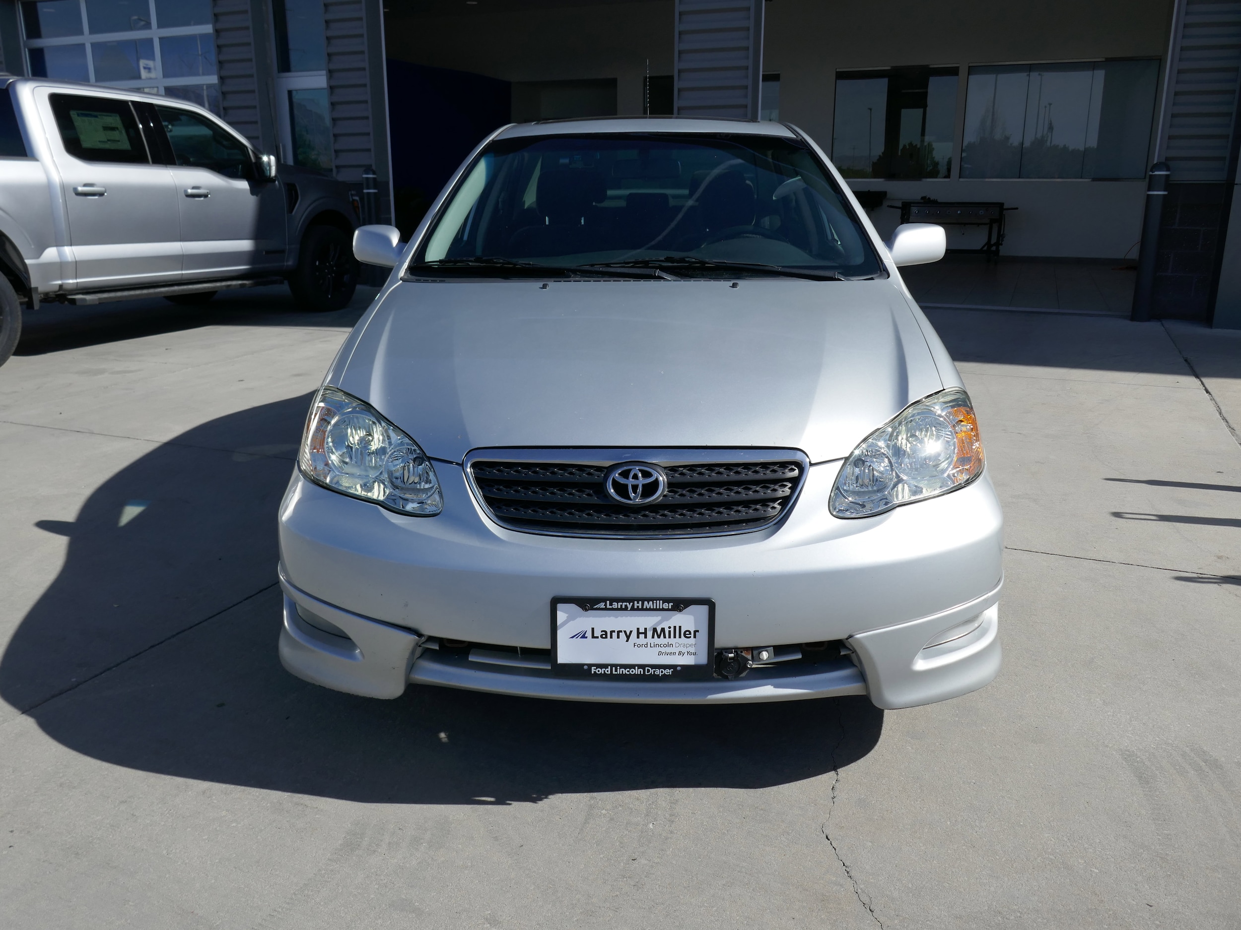 2008 Toyota Corolla S photo 2