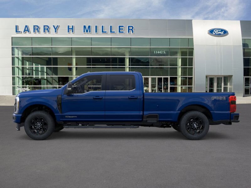 2026 Ford F-350 Lariat photo 3
