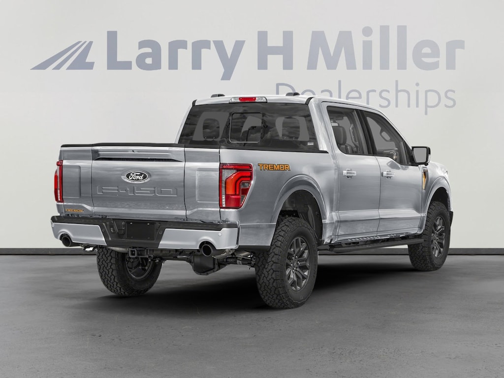 New 2025 Ford F-150 Tremor 4WD SuperCrew 5-1/2' Box V8 Engine