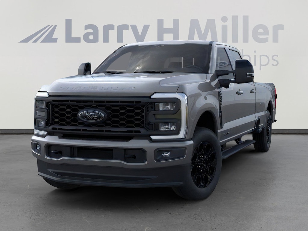 New 2025 Ford Super Duty F-350 SRW LARIAT 4WD Crew Cab 8' Box V8 Engine