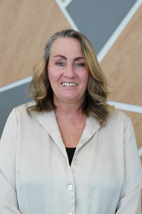Staff member Christine Willnow from ID_3ae2f3dfce01