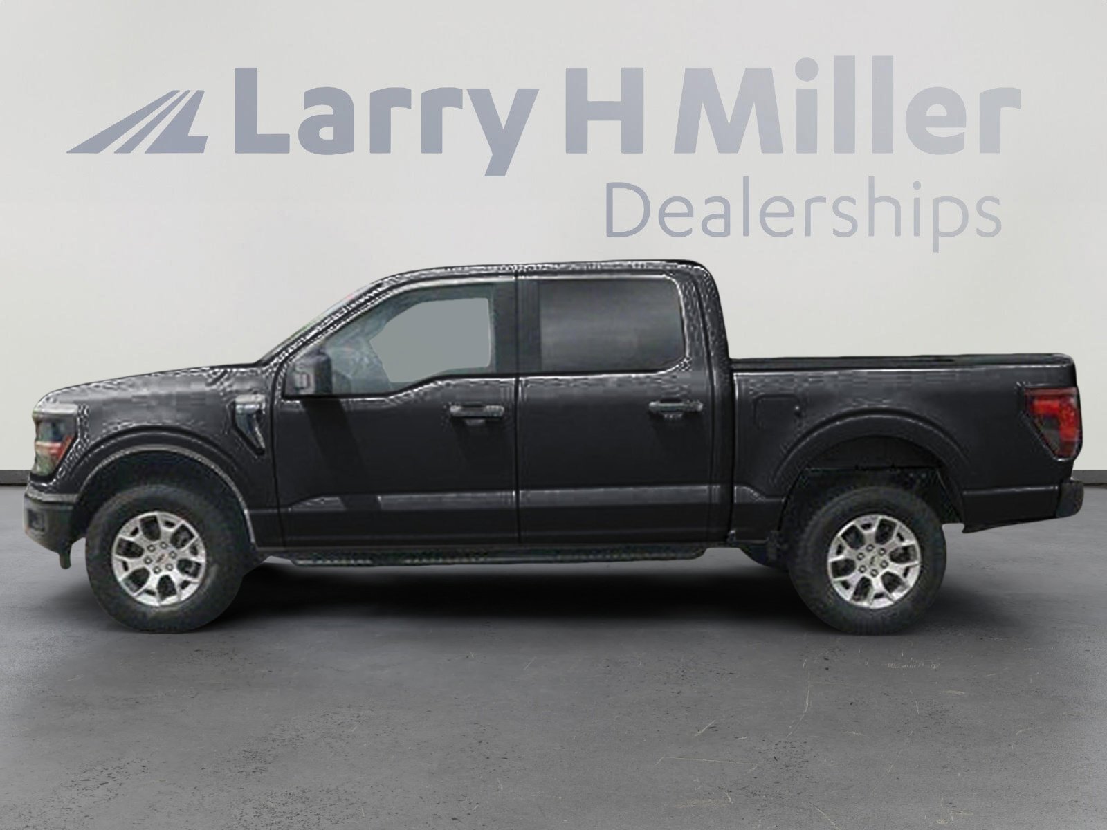 2025 Ford F-150 XL photo 2