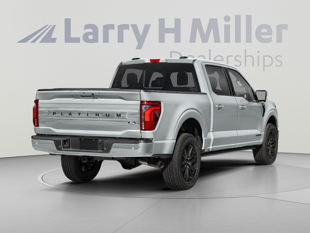 New 2026 Ford F-150 Platinum 4WD SuperCrew 5-1/2' Box V6 Engine