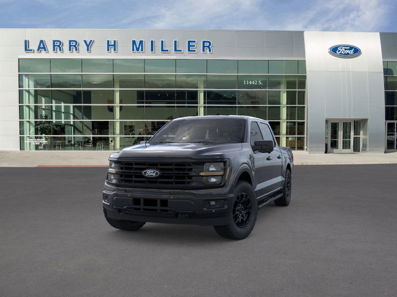 2025 Ford F-150 XLT photo 2
