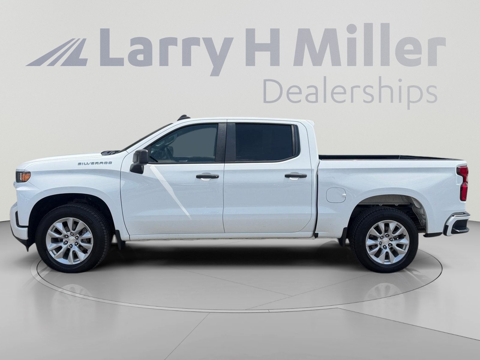 Used 2019 Chevrolet Silverado 1500 Custom with VIN 3GCUYBEF7KG132688 for sale in Draper, UT