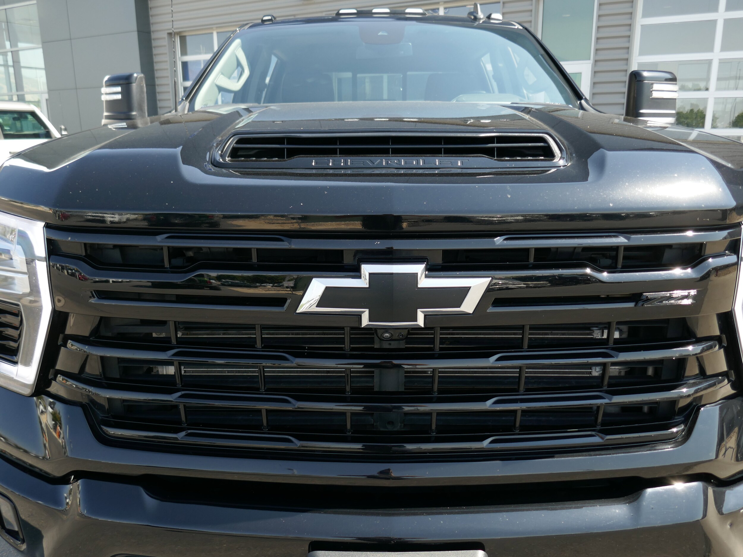 2024 Chevrolet Silverado 3500HD LT photo 2