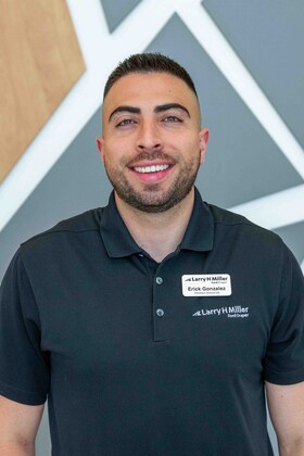 Staff member Erick Gonzales from ID_3ae2f3dfce01