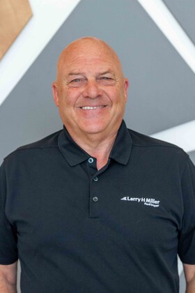 Staff member Brent Bunkall from ID_94c906440d52