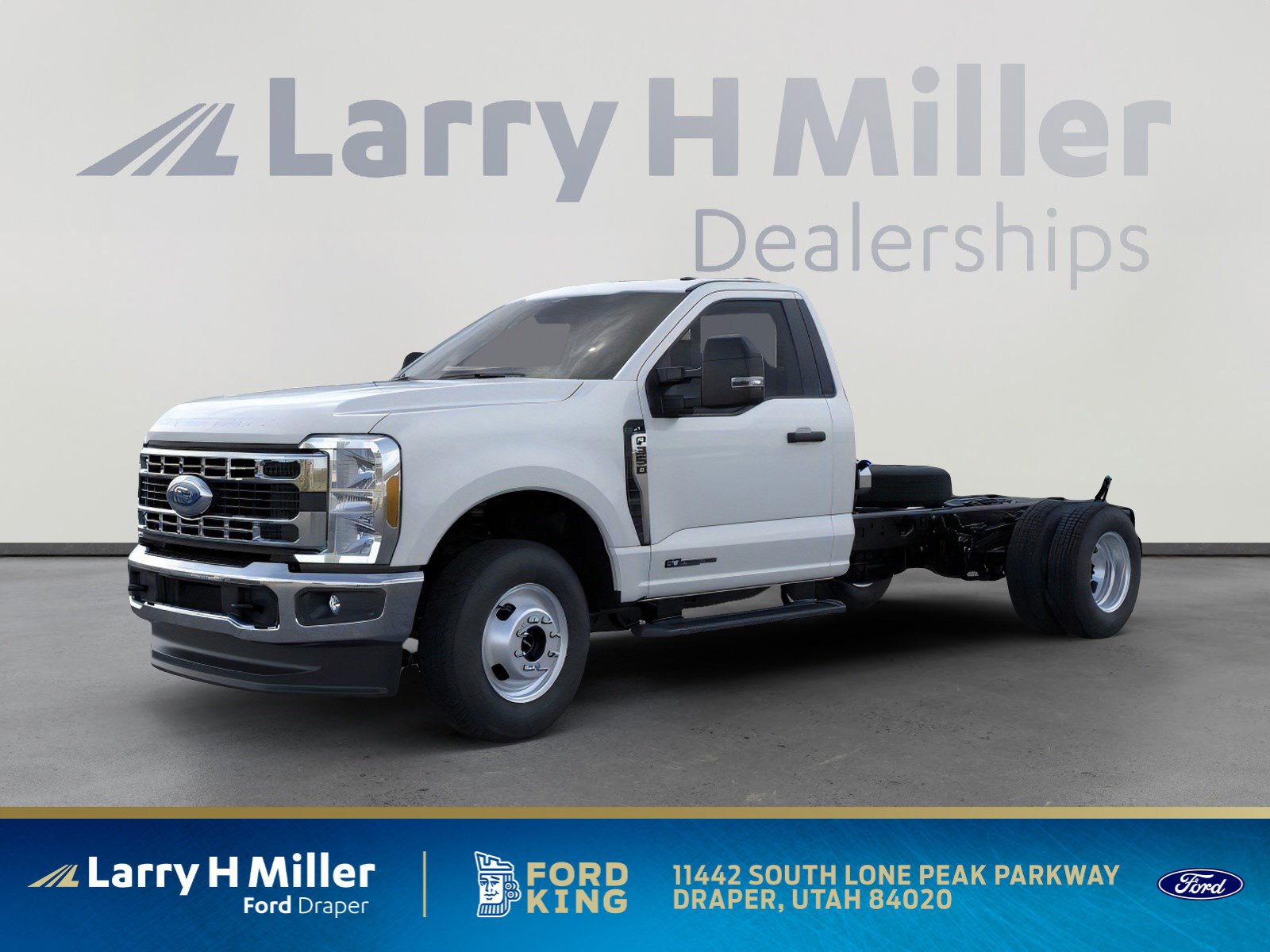 2025 Ford F-350 Super Duty Chassis Cab XL's photo