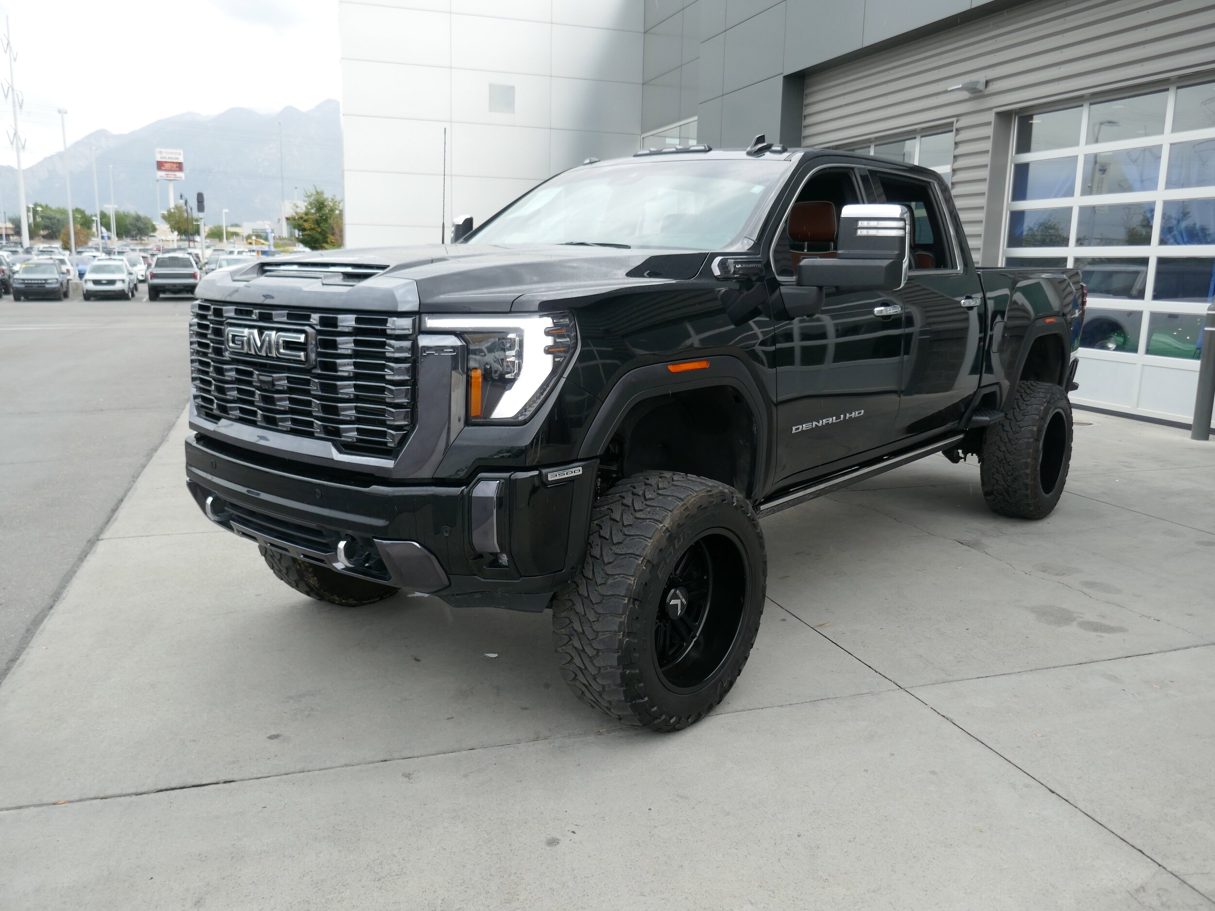 2024 Gmc Sierra 3500 HD Denali Ultimate photo 3