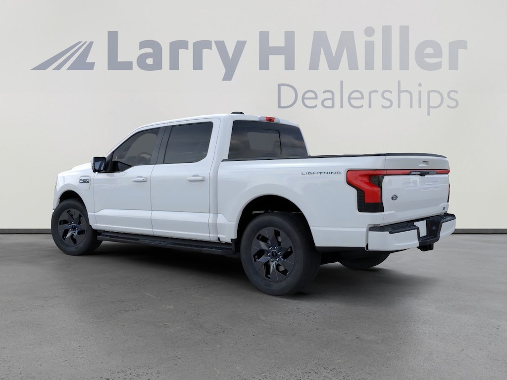 New 2025 Ford F-150 Lightning LARIAT 4WD SuperCrew 5-1/2' Box I Engine