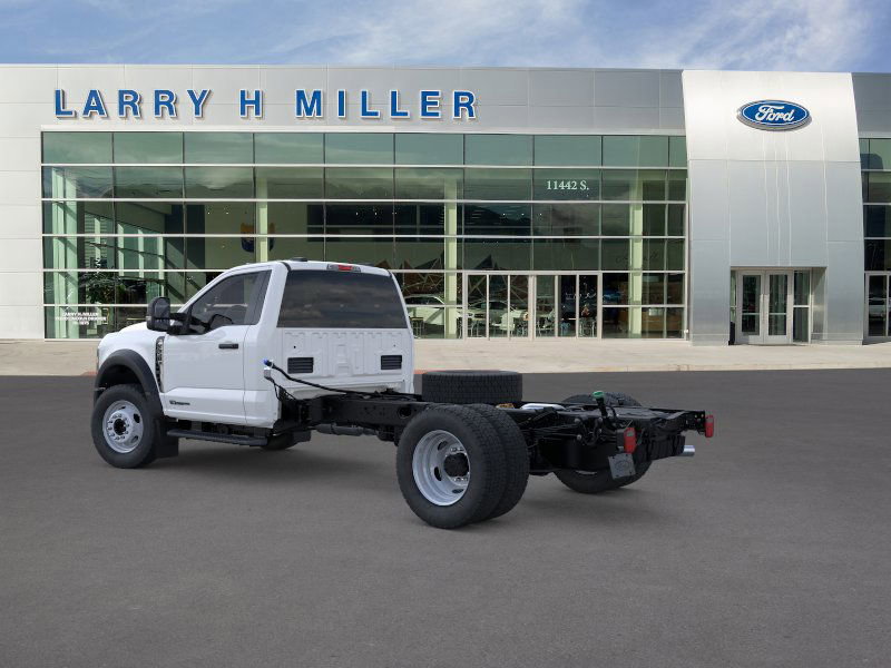 2025 Ford F-550 XL photo 4