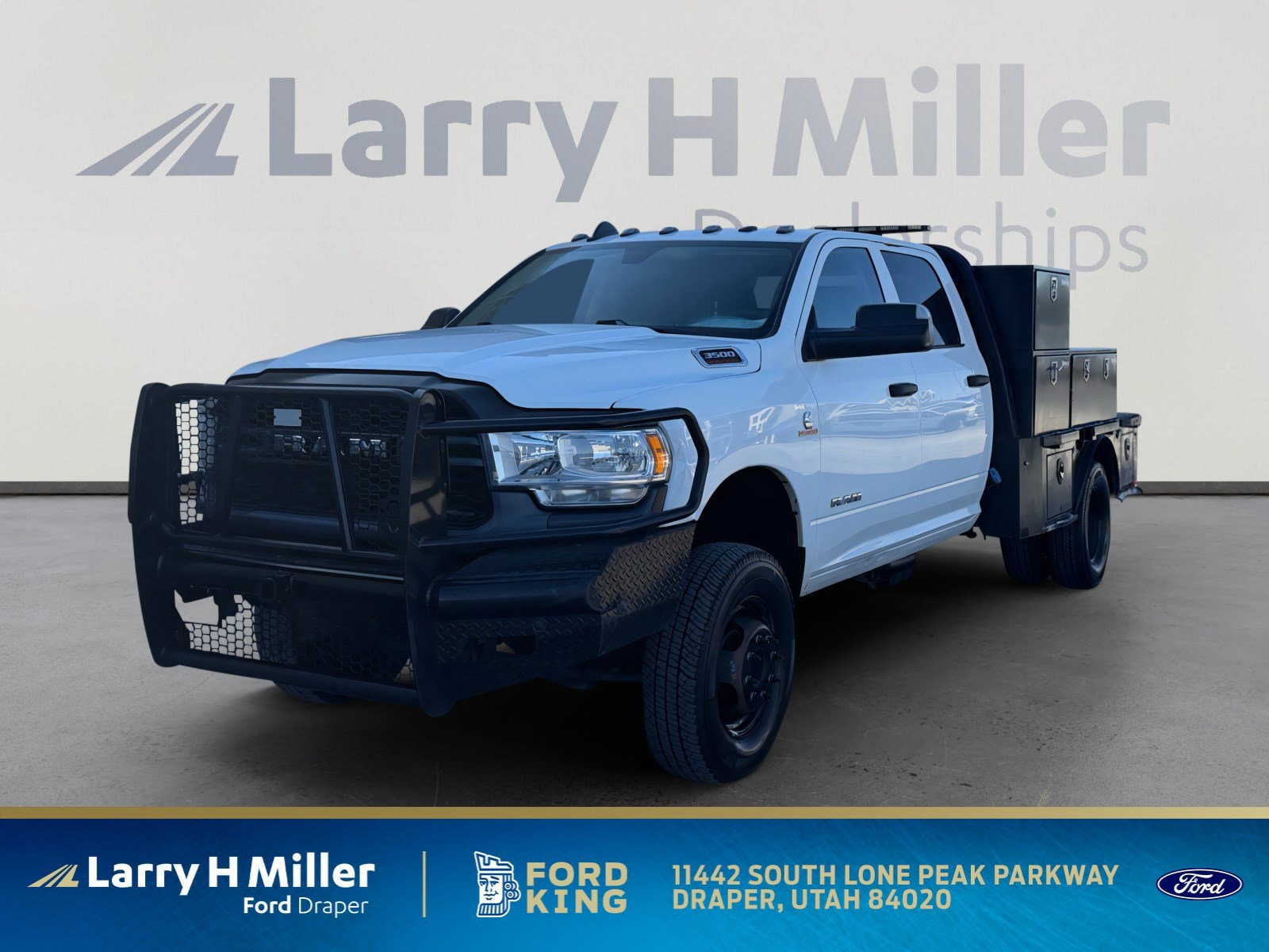 2019 RAM 3500 Tradesman 4X4 Crew Cab DRW's photo