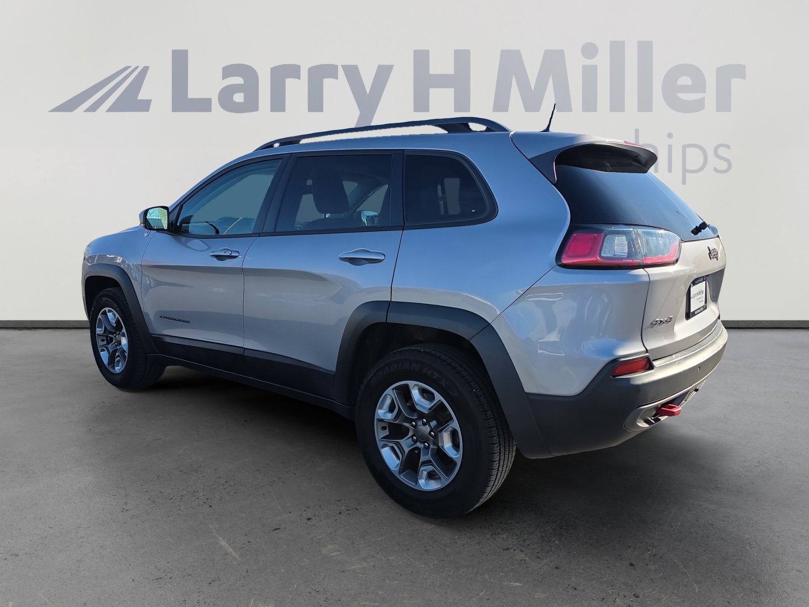 2019 Jeep Cherokee Trailhawk photo 3