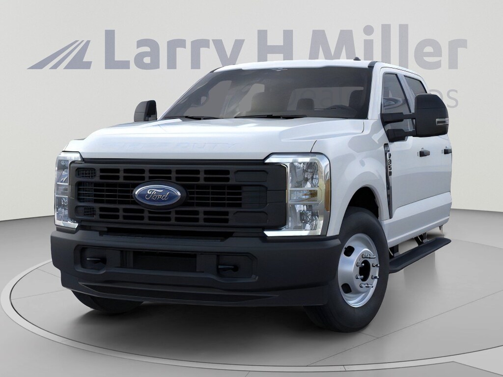 New 2026 Ford Super Duty F-350 DRW XL 2WD Crew Cab 179" WB 60" CA V8 Engine