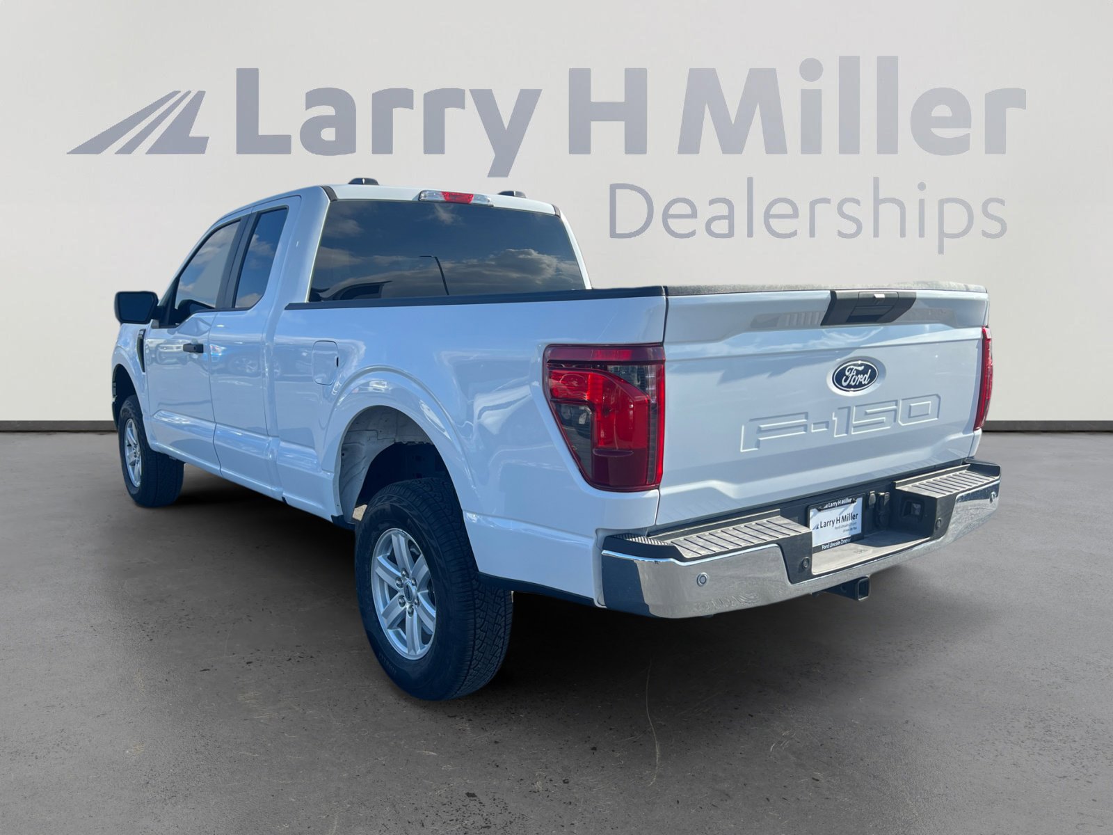 2024 Ford F-150 XL photo 3