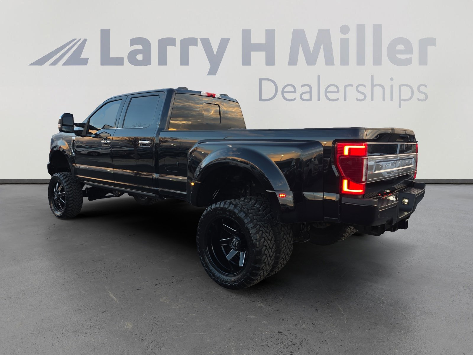 2020 Ford F-350 Platinum photo 3