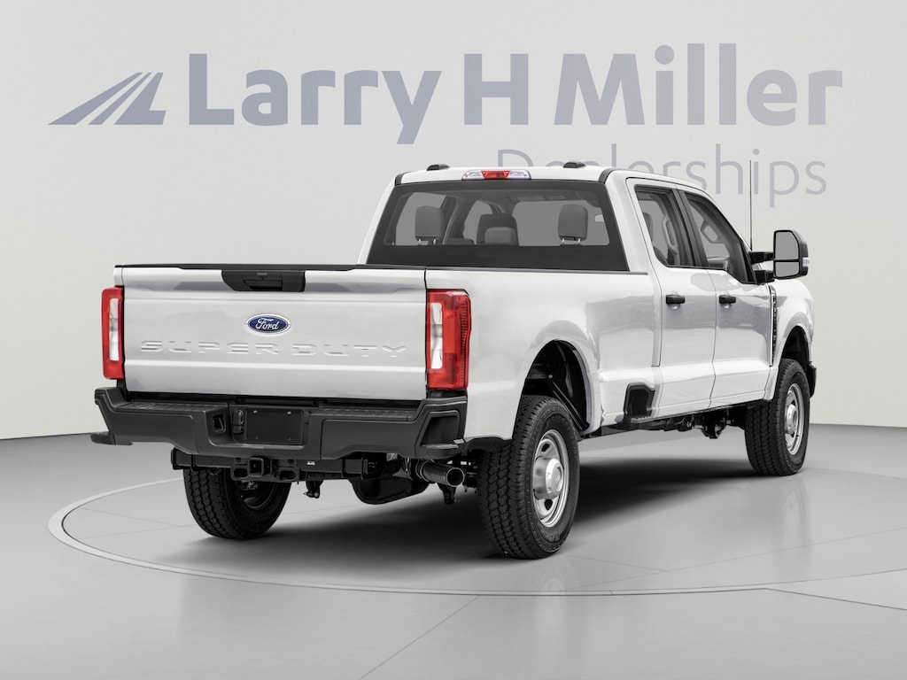 New 2024 Ford Super Duty F-350 SRW XL 4WD Crew Cab 8' Box V8 Engine