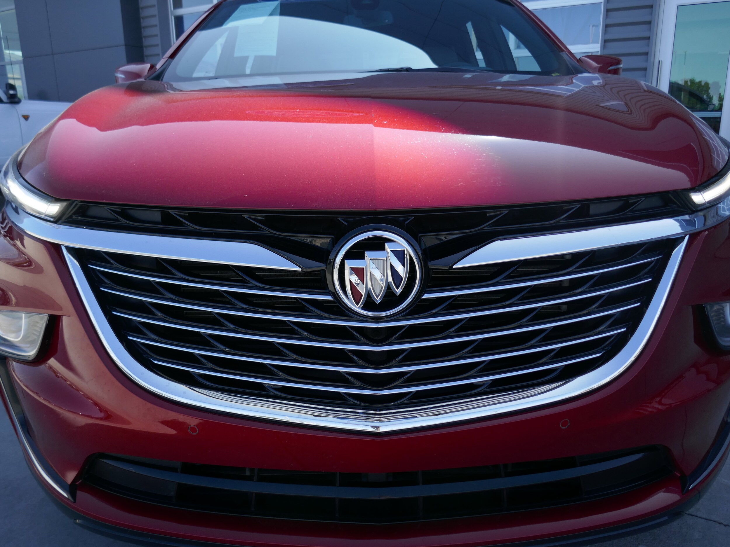 2023 Buick Enclave Essence photo 3