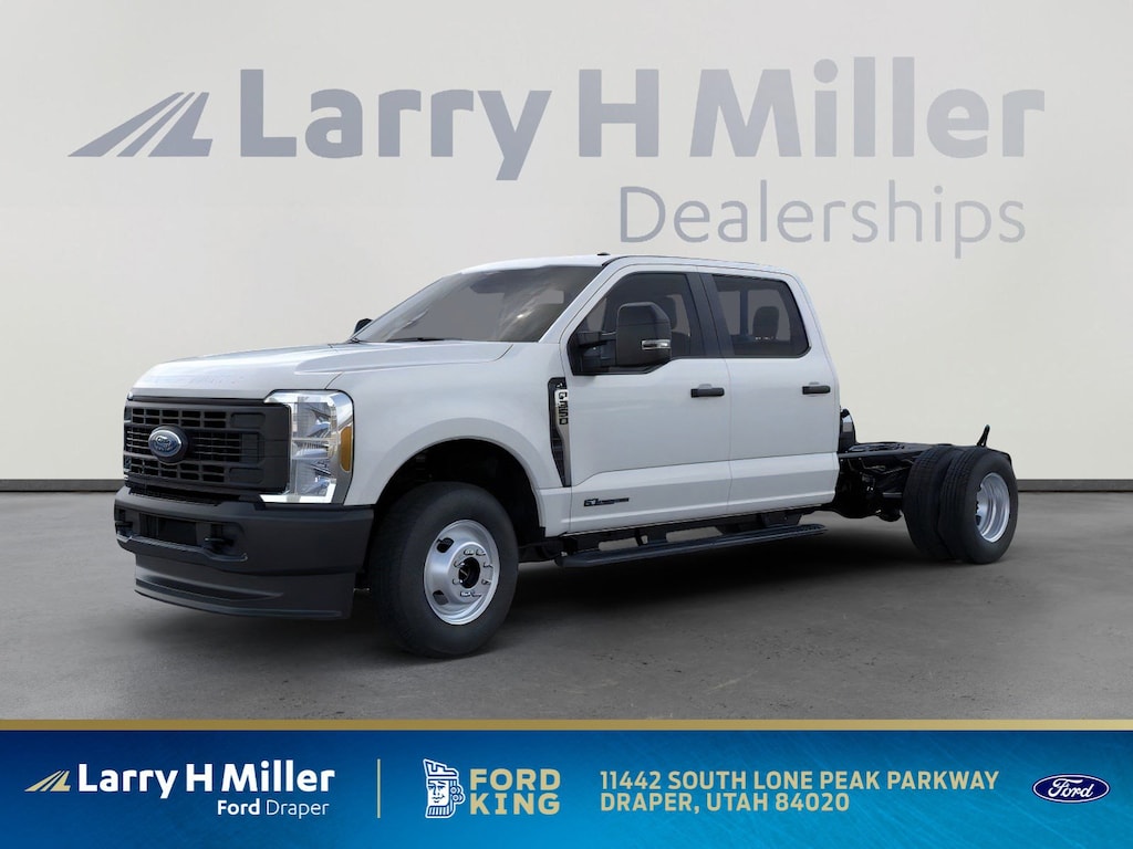 New 2026 Ford Super Duty F-350 DRW XL 4WD Crew Cab 179" WB 60" CA V8 Engine