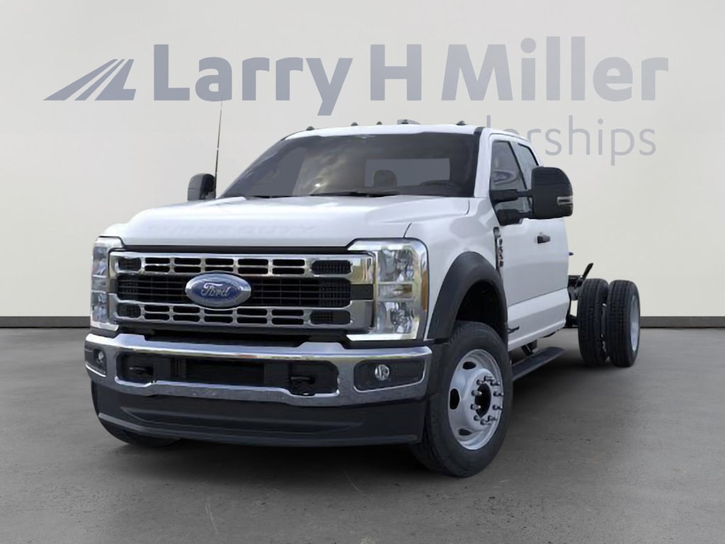 New 2025 Ford Super Duty F-550 DRW XL 4X4 SUPERCAB CHAS CAB/192 V8 Engine